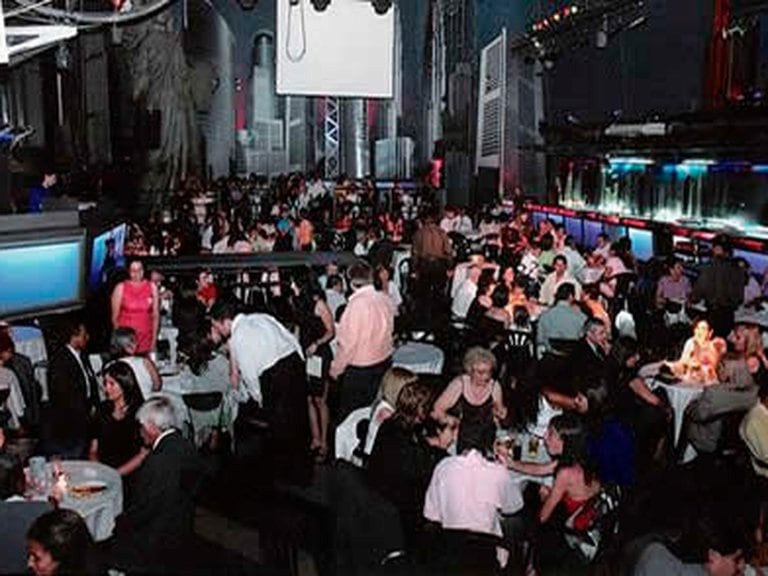 Falak fue uno de los inversores que estuvo detrás de la creación de la discoteca New York City.
