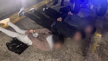Nueve detenidos por robar celulares en colectivos en Recoleta