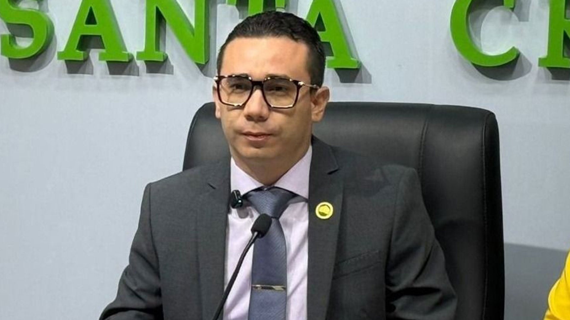Junto al fiscal general también fue detenido el fiscal departamental de Santa Cruz, Alberto Zeballos, quien figura asimismo entre los funcionarios sancionados por Washington