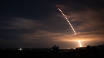 EEUU prueba un misil balístico