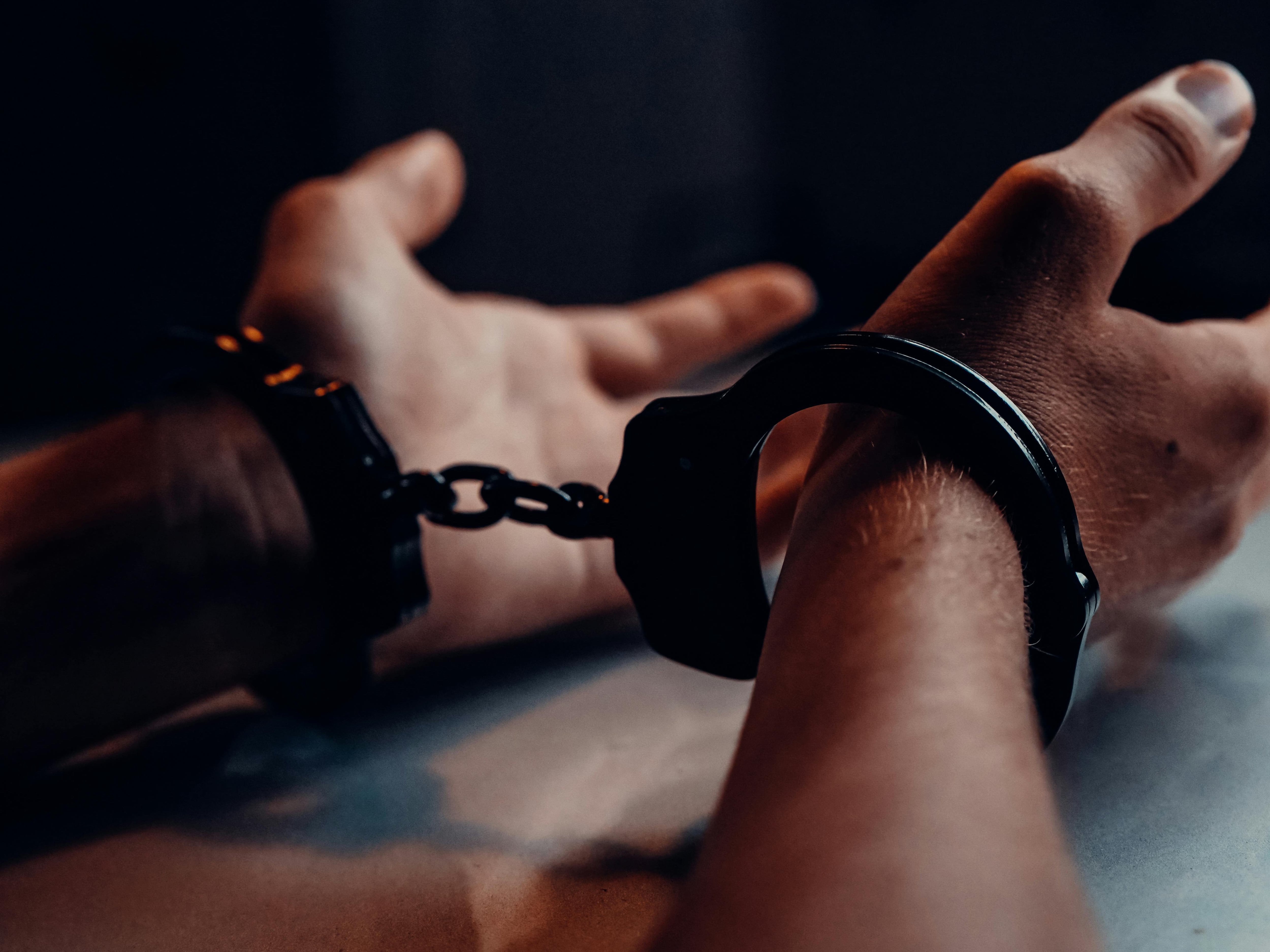 Cuba no tipifica el feminicidio en su Código Penal, aunque el Gobierno informó que los tribunales identificaron 49 mujeres asesinadas por razones de género el año pasado. (crédito Pexels)