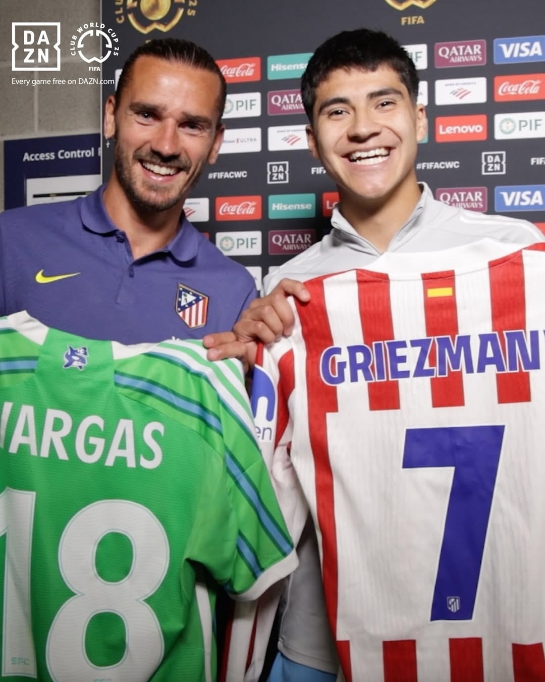 El joven futbolista ha externado su agrado por el equipo colchonero. (IG Obed Vargas / DAZN)