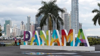 Panamá vuelve a los mercados
