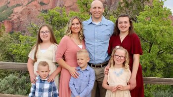 Cinco hijos maltratados, una mujer