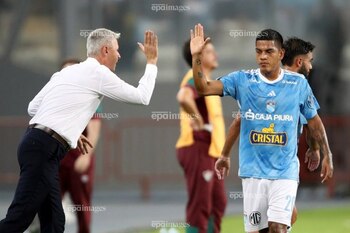 Tiago Nunes es el técnico