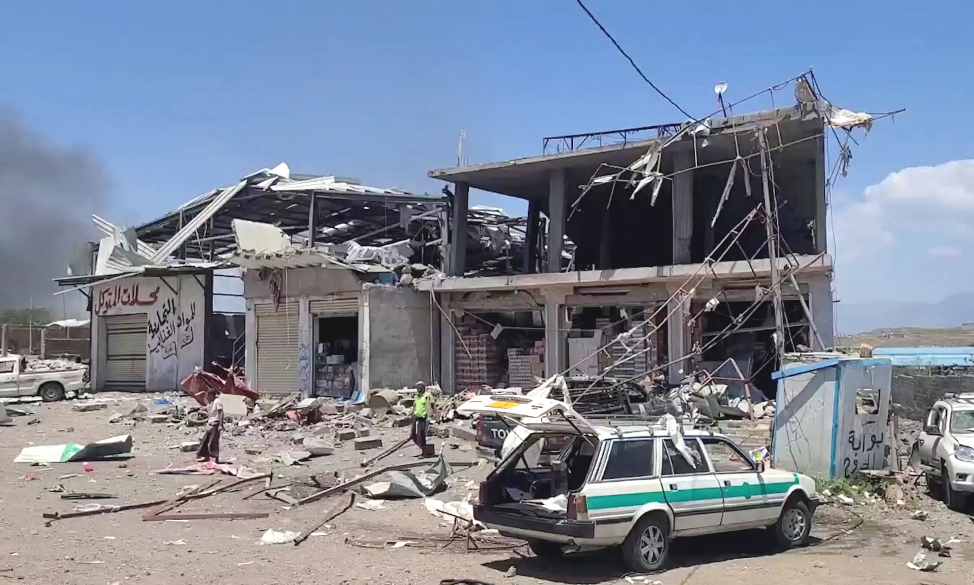 28/09/2026 TAIZ, Sept. 27, 2026 -- This handout screenshot provided by the Houthi Media Center on Sept. 27, 2026 shows the destruction after an alleged Saudi airstrike targeted a market in Taiz. At least seven people were killed and 40 others wounded in airstrikes in Yemen