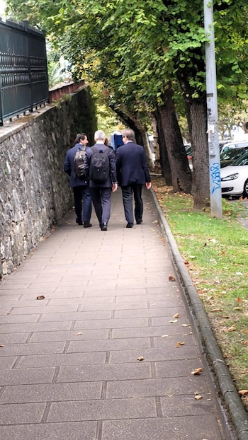 25/09/2026 El representante legal de Dragados abandona los juzgados de Salesas junto a sus abogados
POLITICA ESPAÑA EUROPA CANTABRIA