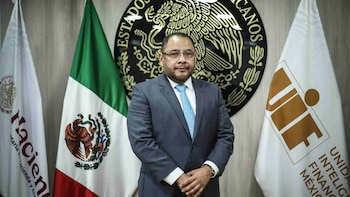La UIF tiene más poder para bloquear cuentas, pero también sobre el patrimonio de las personas.
Crédito: Roberto Hernández / El Sol de México