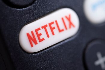 Por sus series y películas, Netflix se ha convertido en el rey del streaming. (REUTERS/Mike Blake)