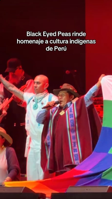 La delegación de Puno, Apurímac y la Amazonía sostuvo una bandera del Tahuantinsuyo en Arena 1 Park.