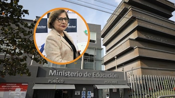 María Esther Cuadros Espinoza juró
