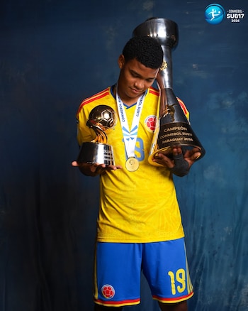 Jose Escorcia marcó cuatro goles y dio dos asistencias con al camiseta de la selección Colombia - crédito Conmebol