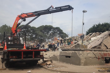 Fundación Botellas de amor busca aportar en la reconstrucción de las viviendas afectadas por el terremoto que azotó a Colombia el 10 de agosto - crédito @AlcaldiaDeCali/X
