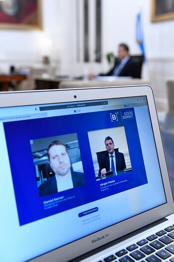 Massa participando del evento de