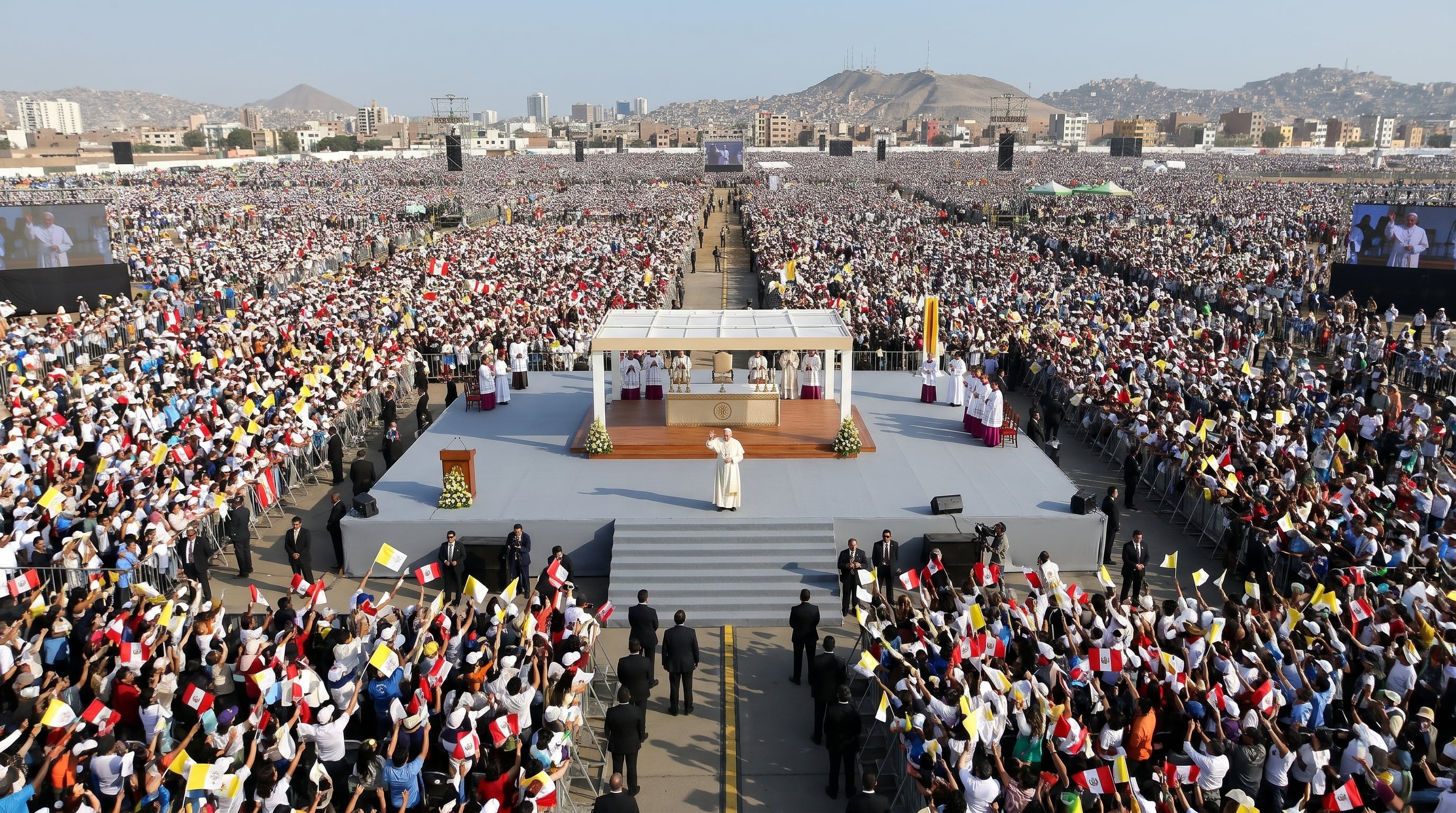 El papa León XIV congregará a más de 1,2 millones de fieles en la misa de clausura en la base aérea Las Palmas en Lima. (Imagen Ilustrativa Infobae)