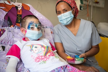 Una de las enfermeras con