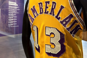 El artículo se vinculó al segundo anillo de Wilt Chamberlain y al primer título de la franquicia en Los Ángeles - REUTERS/Jorge Garcia