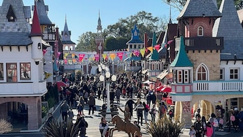 El parque temático presenta talleres,