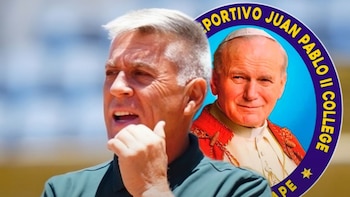 Juan Pablo II anuncia la