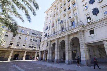Fachada principal de la Audiencia Provincial de Sevilla (Joaquín Corchero/Europa Press)