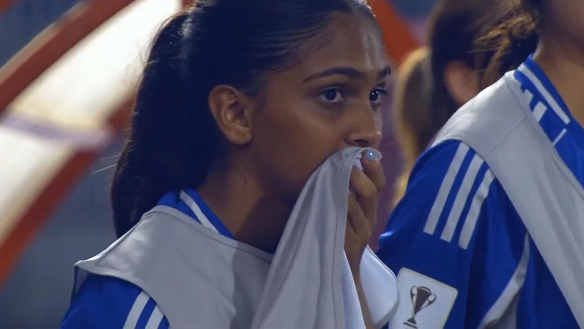 La precoupación de sus compañeras en el banco