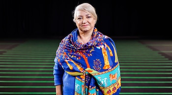 Además de sus trabajos pagos,