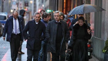 Alberto Fernández en Berlín, tras almorzar con su comitiva