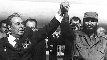 Leonid Breznev (URSS) y Fidel