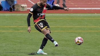 Tiago Bebe, de ser comparado con Cristiano e ídolo en vallecas a no tener la convocatoria asegurada para ir al primer Mundial de la historia de Cabo Verde