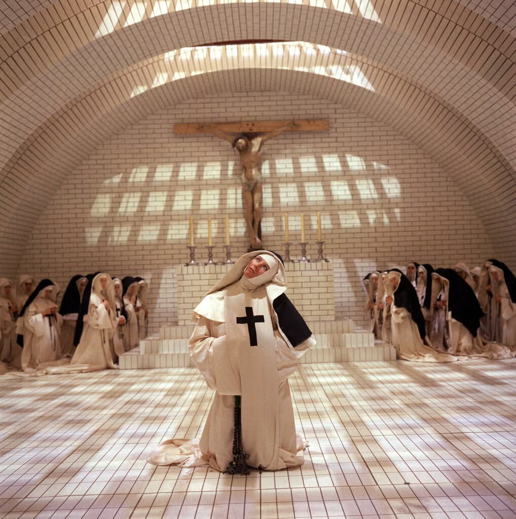 Russell “estaba muy interesado en la religión, pero también en la religión falsa, en los falsos mesías”, dijo el crítico Mark Kermode (Crédito: Warner Bross)