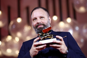 Yorgos Lanthimos se llevó el León de Oro del Festival de Venecia (REUTERS/Guglielmo Mangiapane)