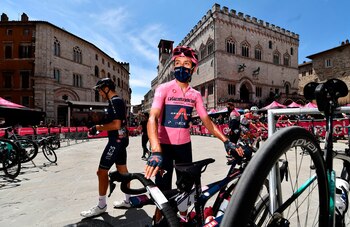 Egan reafirma su liderato en