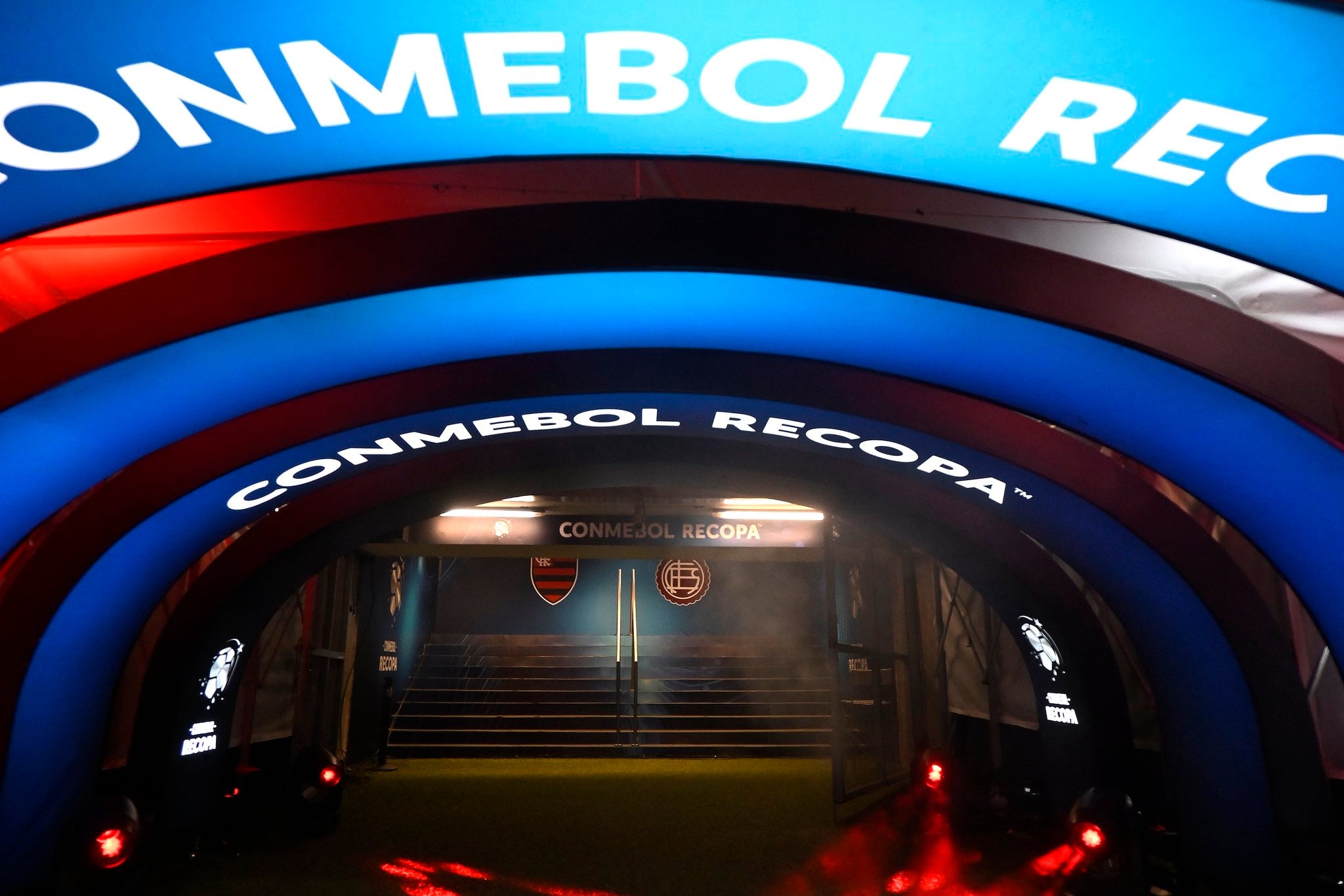 O túnel do estádio do Maracaná, no Rio de Janeiro, à espera do Flamengo-Lanús (@clublanus)