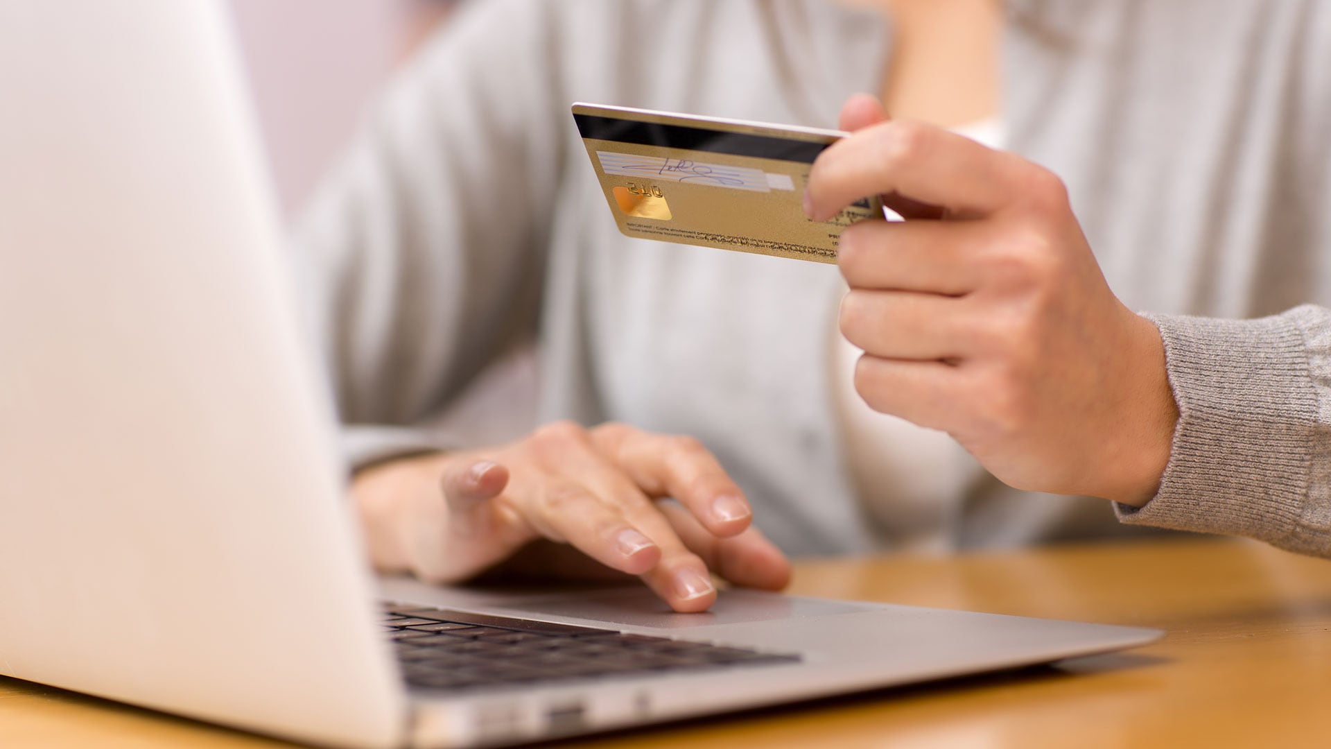 El juez aplicó el principio ‘in dubio pro consumidor’ y fundamentó su decisión en la Ley de Defensa del Consumidor y la venta a distancia. (Foto de archivo: Shutterstock)