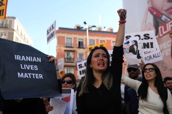 Manifestantes se reúnen en apoyo