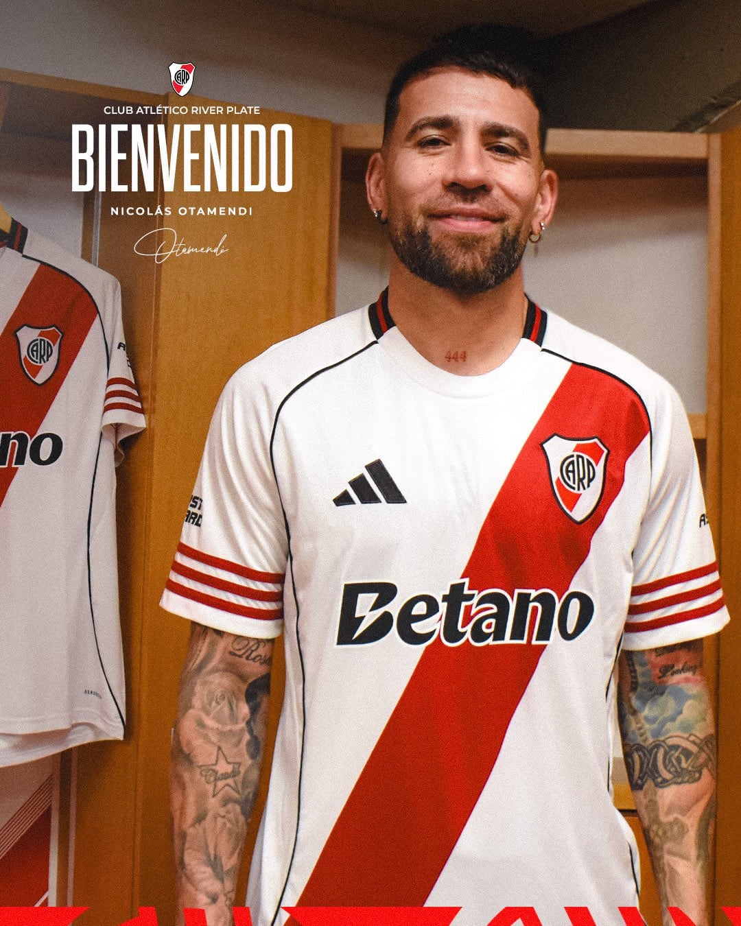 Nicolás Otamendi es nuevo jugador de River (@RiverPlate)
