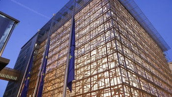 La UE prorroga un año más las sanciones que impone a Irán desde hace quince años por violación de DDHH