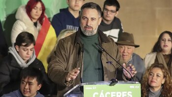 Vox lidera entre los primeros