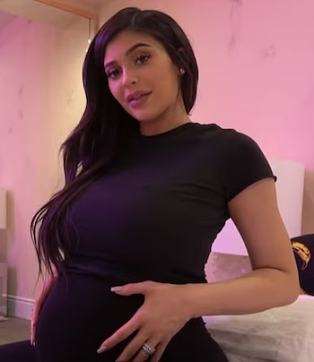 Kylie Jenner aseveró que subió casi 30 kilos durante el embarazo. (Captura de video)