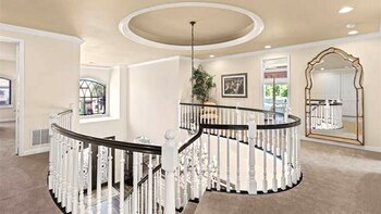 El hijo menor de Michael Jackson celebró sus 18 años comprando una mansión cuyo valor es de más de USD 2 millones en Calabasas, California (Pacific playa realty)