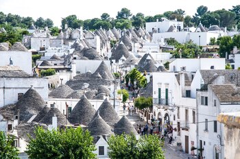 Los trullos, las construcciones tradicionales de la zona. (Istock)