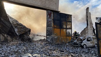 Un auto que estaba estacionado