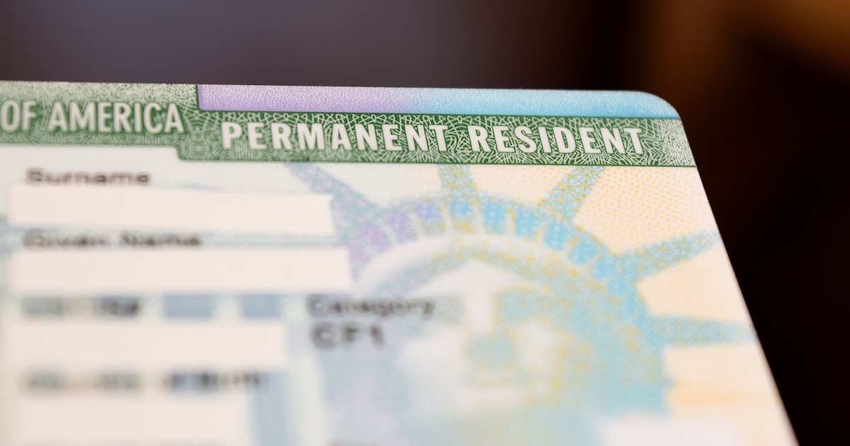 Guía paso a paso para obtener la ciudadanía estadounidense en 2024: Examen de naturalización y requisitos