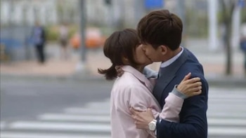 La serie está protagonizada por