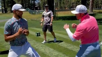 Canelo Álvarez y Steph Curry "peleando"
