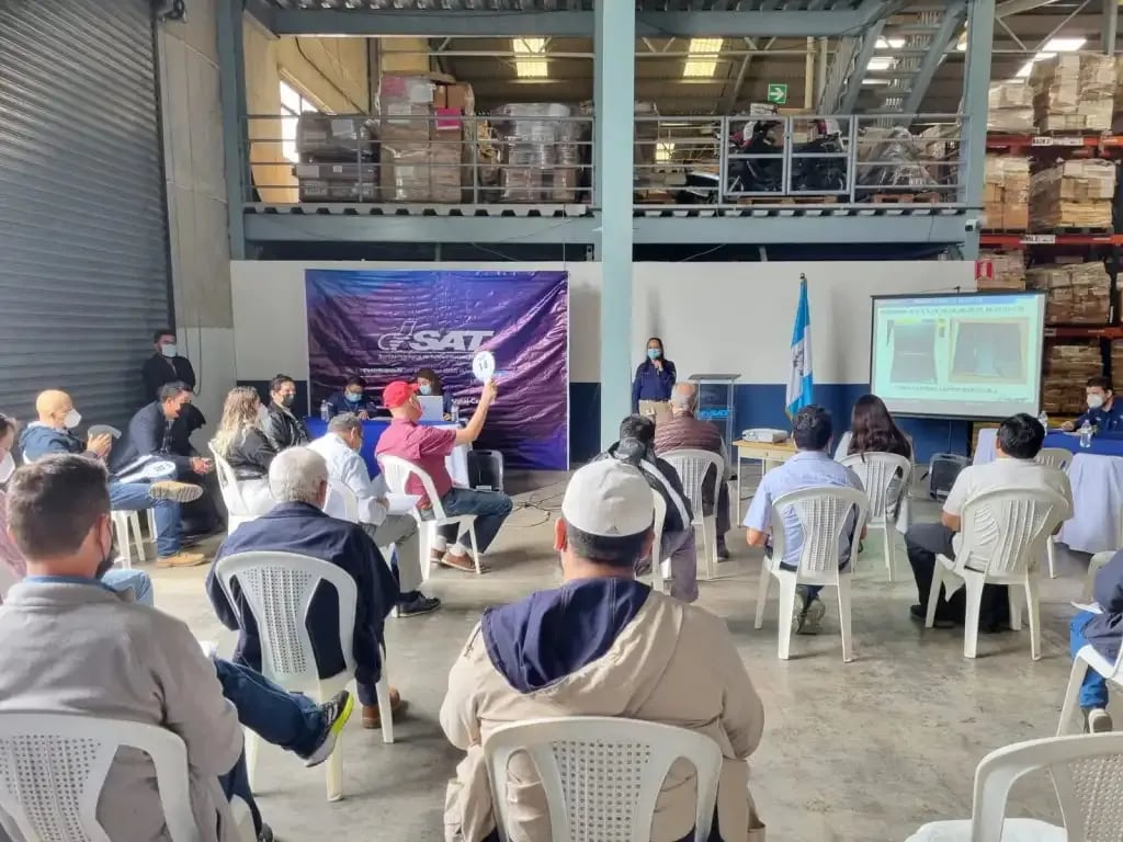 La Superintendencia de Administración Tributaria programó una subasta pública de 46 partidas aduaneras en Puerto Barrios. (SAT)