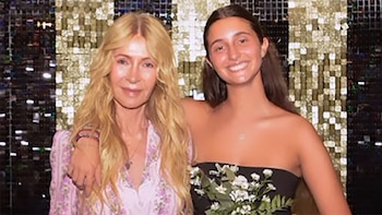 Cris Morena agasajó a su nieta Azul a sus 20 años con fotos llenas de recuerdos y palabras de amor: “Taurina querida”