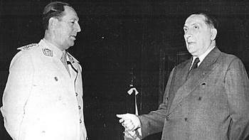 Alberto Teisaire junto a Perón