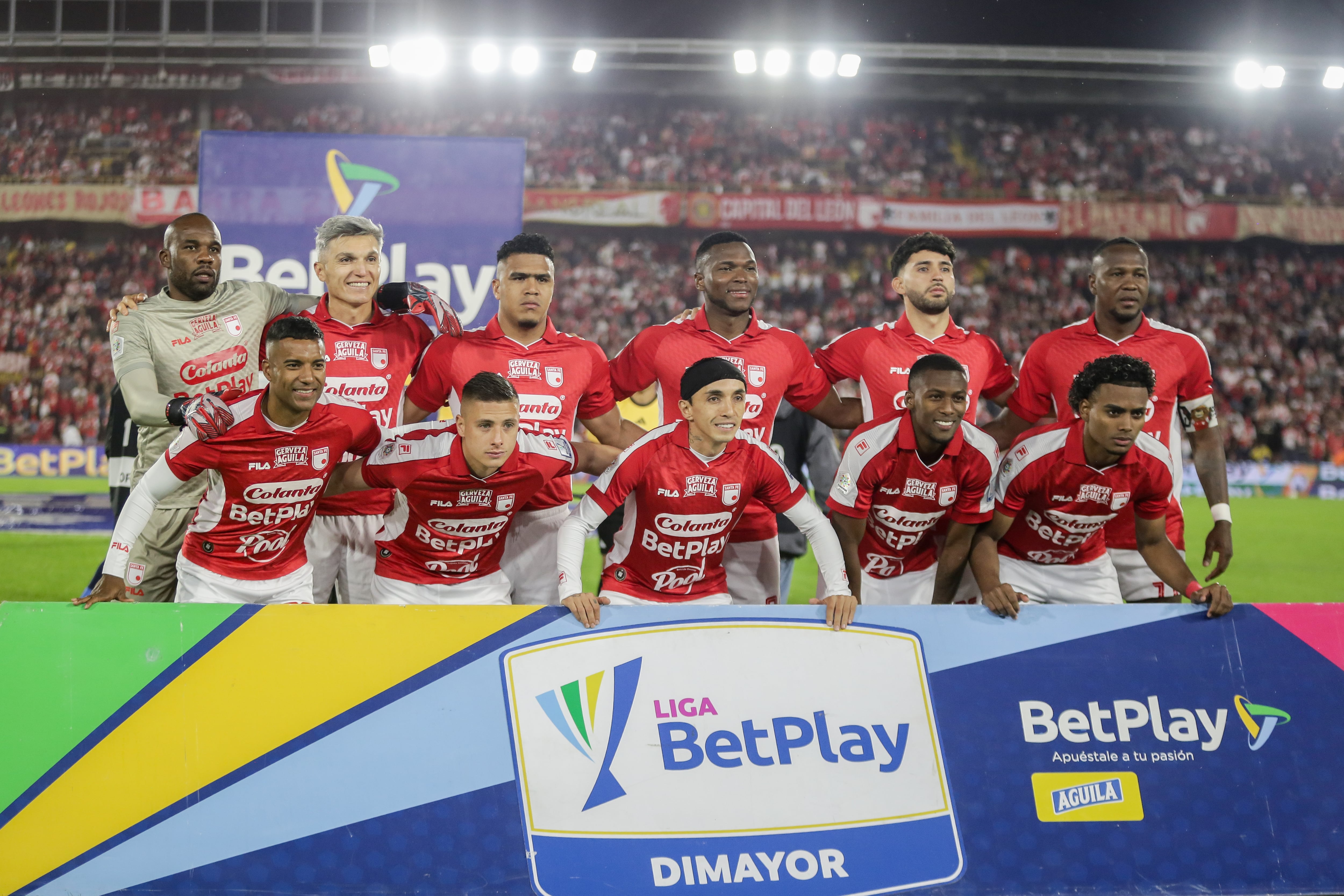 O Santa Fe quer devolver o título de 2025 e por isso deve eliminar um dos candidatos da Liga BetPlay, como o Junior – crédito Colpresa.