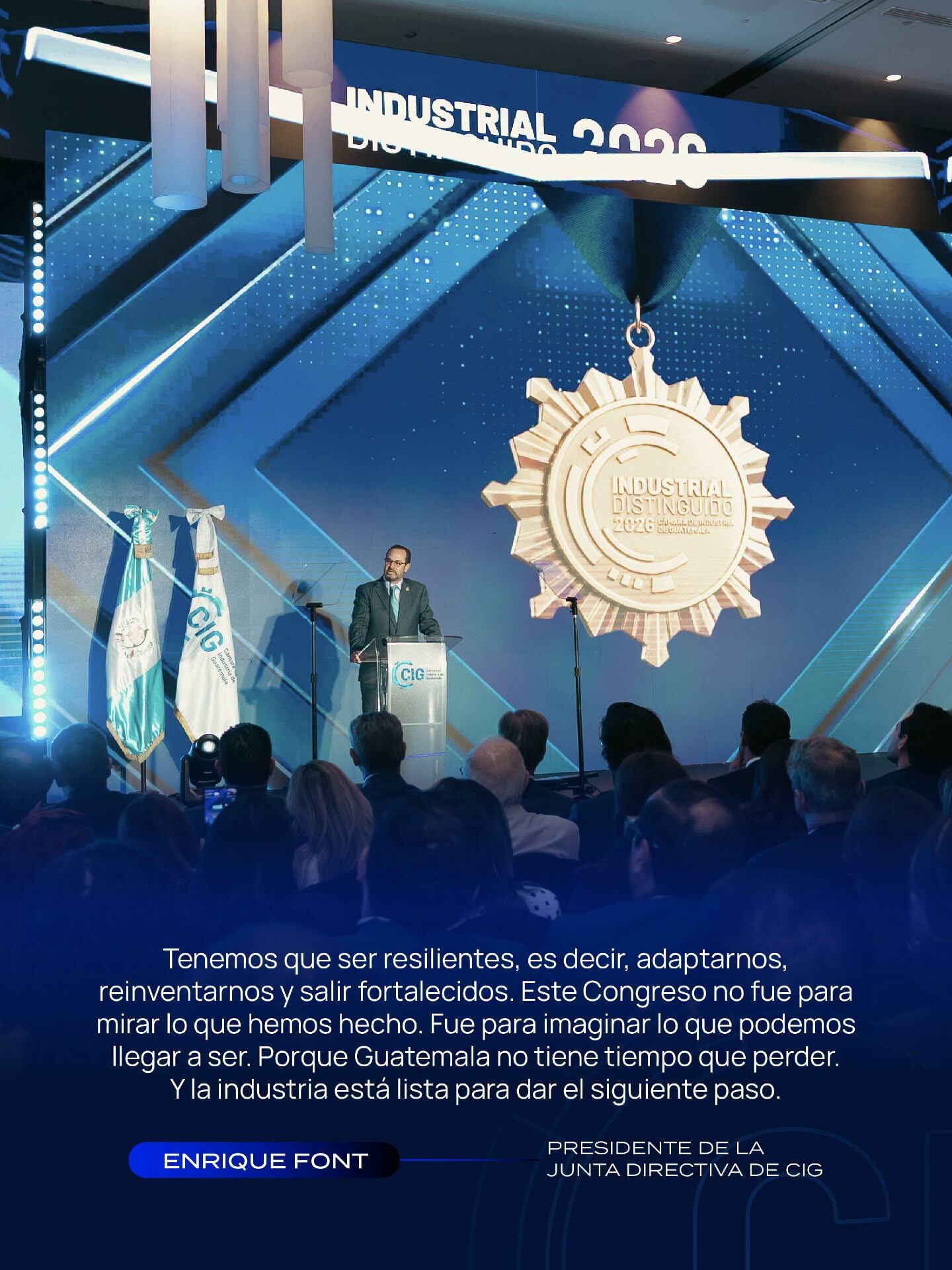 Enrique Font, presidente de la Junta Directiva de la Cámara de Industria de Guatemala, pronuncia un discurso sobre el desarrollo del sector industrial. (Cámara de Industria de Guatemala)